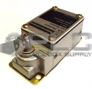 NEW TELEMECANIQUE LIMIT SWITCH L144-2M TYPLE L A600 LOCK SWITCH L1442M