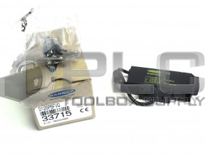 NEW BANNER 33714 D12SN6FVQ FIBER OPTIC SENSOR