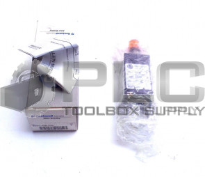 NEW ALLEN BRADLEY 800T-RS10A SMALL PILOT LIGHT
