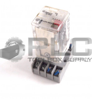 ALLEN BRADLEY 700-HA32Z12 SERIES A RELAY WITH 700-HN125 SERIES A SOCKET BASE