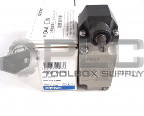 NEW OMRON D4A-1101N LIMIT SWITCH 10AMP SPDT ROLLER LEVER 1NO/1NC125VAC