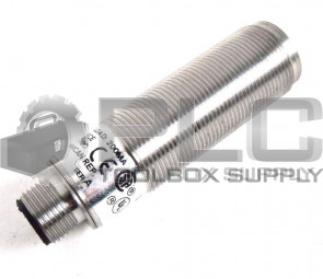 NEW ALLEN BRADLEY 871TM-DH5NP18-D4 INDUCTIVE PROXIMITY SENSOR