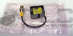 NEW BANNER PD45VN6C200Q LASER SENSOR