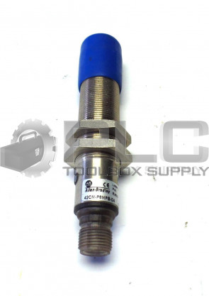 NEW ALLEN BRADLEY 42CM-P8MPB-D4 PHOTOSWITCH PHOTOELECTRIC SENSOR 30M