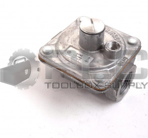 NEW MAXITROL RV48 1/2 PSIG 3.0"-6.0"