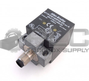 ALLEN BRADLEY 871P-DW15NP40-D4 SERIES A INDUCTIVE PROXIMITY SENSOR