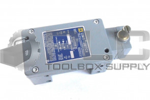 NEW SQUARE D CR53B2 SER A LIMIT SWITCH CLASS 9007
