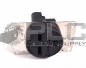 NEW HUBBELL HBL9330 FLUSH MOUNT RECEPTACLE 30A 250VAC 2 POLE 3 WIRE 9330 NO BOX
