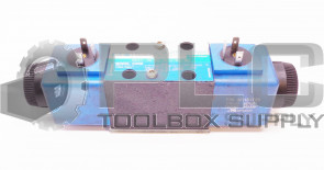NEW VICKERS DG4V-3S-6C-M-U-B5-60 SOLENOID VALVE 02-109824 W/2 02-101726 