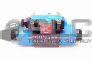 NEW VICKERS DG4V-3S-6C-M-FPA5WL-B5-60 SOLENOID VALVE 02-109823 W/2 02-101731 