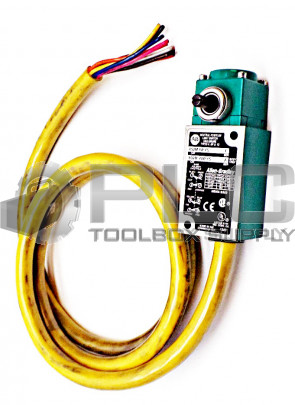 NEW ALLEN BRADLEY 802M-NPY5 /F LIMIT SWITCH PRE-WIRED 802MNPY5 SER.F