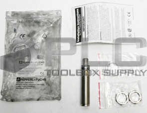 NEW PEPPERL + FUCHS 900133 NMB5-18GM85-US-FE-V12 PROXIMITY SENSOR 