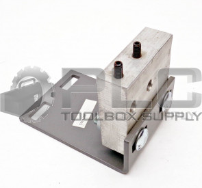 FKI LOGISTICS 7004175 UXV BRACKET NOZZLE OILER ASSY