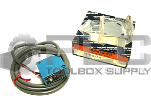 NEW MICRO SWITCH FE7D-DS7-M PHOTOELECTRIC SENSOR