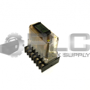 STRUTHERS-DUNN 700-HB33A1 RELAY WITH RELAY SOCKET
