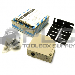 NEW NAIS MR3-M100P-12-240VCE PHOTOELECTRIC SENSOR