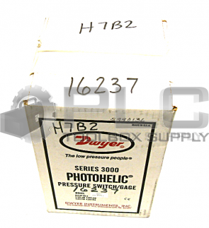 NEW SEALED DWYER A3010-LT PHOTOHELIC SER 3000 A3010