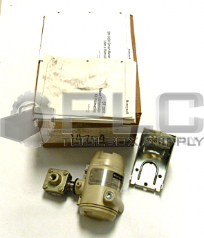 NEW HONEYWELL STG170-A1G-00000-00 PRESSURE TRANSMITTER 