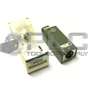 NEW JOHNSON CONTROLS A28AA-4C 2-STAGE SPACE THERMOSTAT 