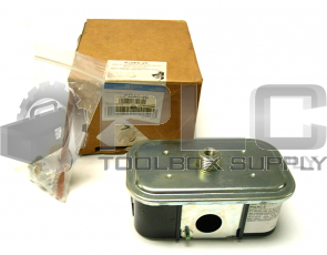 NEW JOHNSON CONTROLS P32AC-2C SENSITIVE DIFFERENTIAL PRESSURE SWITCH