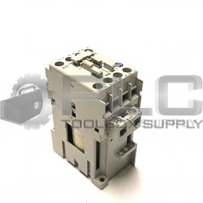 NEW ALLEN BRADLEY 700-CF400ZJ SER A CONTROL RELAY