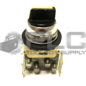 ALLEN BRADLEY 800T-J4KE7 3 POSITION SELECTOR SWITCH  