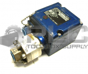 NEW ITT 100P4-4Z3L PRESSURE SWITCH 100P 4Z3   