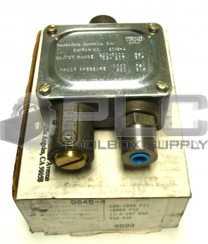 NEW BARKSDALE 9048-4 PRESSURE ACTUATED SWITCH