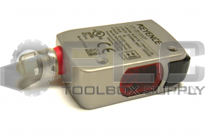 NEW KEYENCE LR-ZB100CP LASER SENSOR *NEW NO BOX*