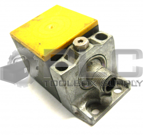 TURCK BI15-CK40-AP6X2 PROXIMITY SWITCH 