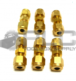 NEW LOT OF 6 SWAGELOK 1/4" COUPLING FITTING  BRASS