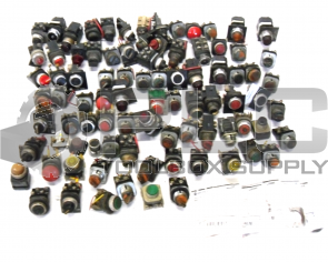 LOT OF ALLEN BRADLEY PUSH BUTTONS 