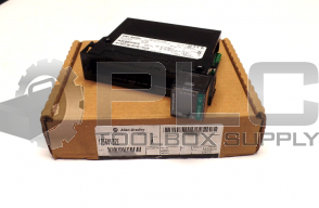 NEW ALLEN BRADLEY 1756-OV32E SER A 1756-0V32E DC FUSED SINKING OUTPUT