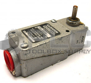 NEW RB DENISON C2B-JD05 SER B LOX-SWITCH LIMIT SWITCH 600V  C2B JD05