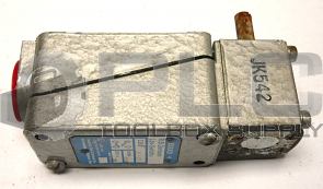 NEW TELEMECANIQUE R.B. DENISON C2BFJK542 LOX-SWITCH  