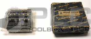 NEW LOT OF 10 IN BOX MICROSWITCH YZ-7RDT LIMIT SWITCH 15AMP 460VAC 250VDC