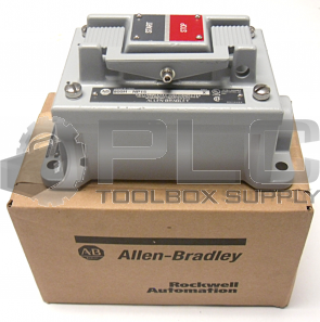 NEW ALLEN BRADLEY 800H-2HA7 PUSHBUTTON STATION