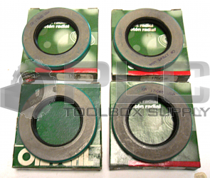 NEW LOT OF 4 CR INDUSTRIES CR 17645 OIL SEAL 
