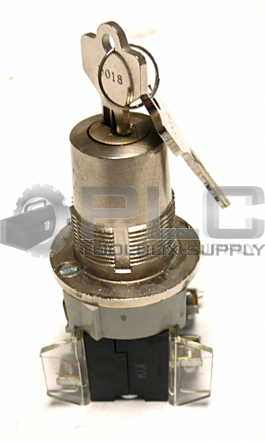 NEW ALLEN BRADLEY 800T-H48A SELECTOR SWITCH LOCK 