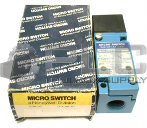 NEW IN BOX MICRO SWITCH LYS02E-2S PROXIMITY SWITCH INDUCTIVE