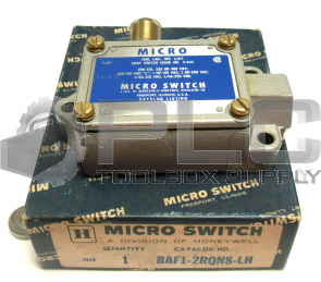 NEW IN BOX MICRO SWITCH BAF1-2RQN8-LH ENCLOSED LIMIT SWITCH