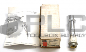 NEW IN BOX CUTLER HAMMER E57MA18A2B1 PROXIMITY TUBLAR SENSOR INDUCTIVE