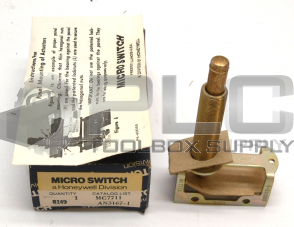 NEW IN BOX MICRO SWITCH MC7711 LARGE BASIC SWITCH AN3167-1