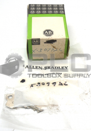 NEW IN BOX ALLEN BRADLEY X-307926 KEY CYLINDER LOCK FOR PUSHBUTTON SWITCH