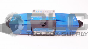 NEW VICKERS DG4S4-016C-H-60 PILOT VALVE 02-119608