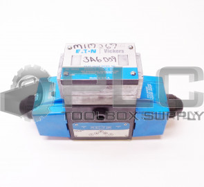 NEW VICKERS 02-119493 DG4S4LW-012C-B-60 DIRECTIONAL VALVE 