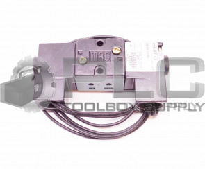 NEW MAC 621B-24-111CA SOLENOID VALVE 120/60 110/50 6.8W