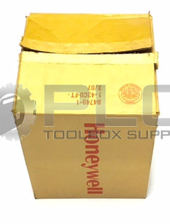 NEW HONEYWELL C7061F2001 DYNAMIC SELF-CHECK ULTRAVIOLET FLAME DETECTOR