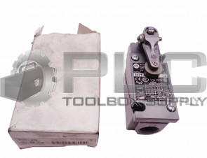 NEW ALLEN BRADLEY 802T-ATP SER.J OILTIGHT LIMIT SWITCH LEVER TYPE SPRING RETURN