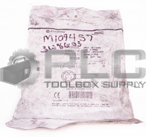 NEW ALLEN BRADLEY 871T-G8K18 CYLINDRICAL INDUCTIVE PROXIMITY SENSOR SER B